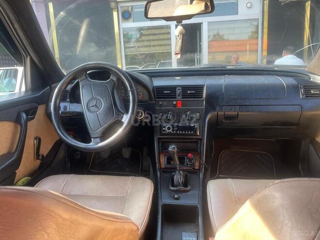 Mercedes C 180 1995, 500,000 km - 1.8 л - Qusar
