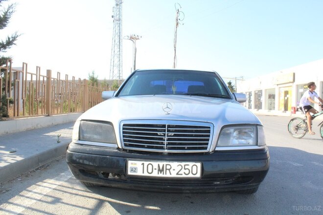 Mercedes C 250 1995, 365,000 km - 2.5 л - Bakı