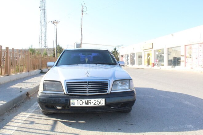 Mercedes C 250 1995, 365,000 km - 2.5 л - Bakı