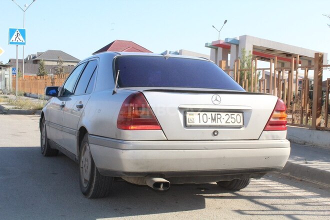 Mercedes C 250 1995, 365,000 km - 2.5 л - Bakı