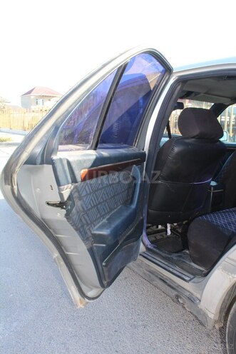 Mercedes C 250 1995, 365,000 km - 2.5 л - Bakı