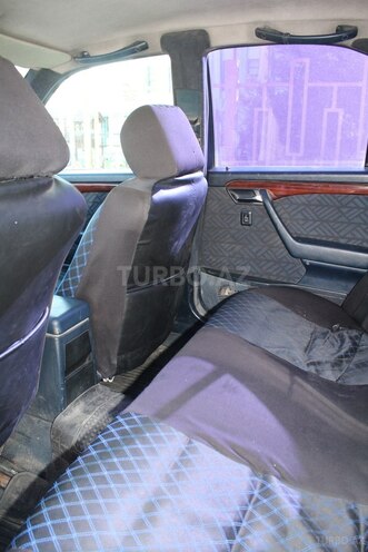 Mercedes C 250 1995, 365,000 km - 2.5 л - Bakı