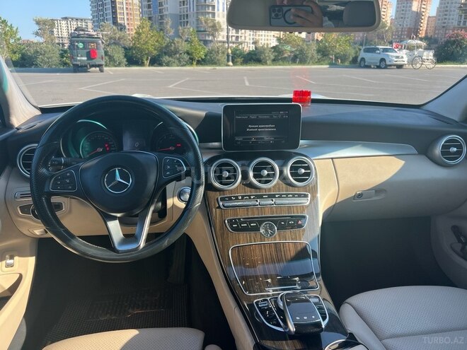 Mercedes C 300 2015, 146,000 km - 3.0 л - Sumqayıt