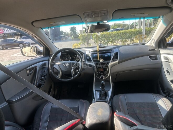 Hyundai Elantra 2015, 113,586 km - 1.8 л - Bakı
