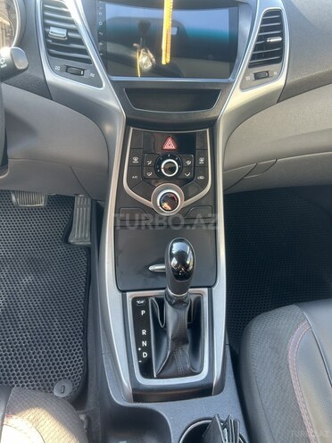 Hyundai Elantra 2015, 113,586 km - 1.8 л - Bakı