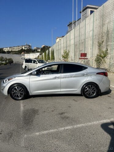 Hyundai Elantra 2015, 113,586 km - 1.8 л - Bakı