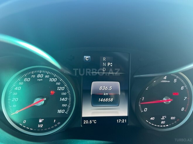 Mercedes C 300 2015, 146,000 km - 3.0 л - Sumqayıt