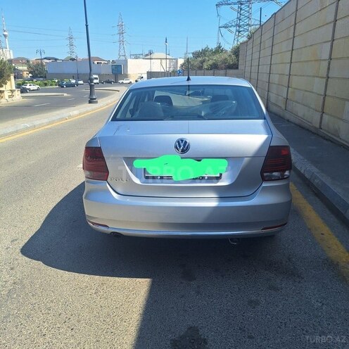 Volkswagen Polo 2019, 380,000 km - 1.6 l - Bakı