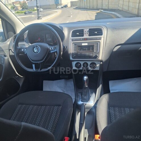 Volkswagen Polo 2019, 380,000 km - 1.6 l - Bakı