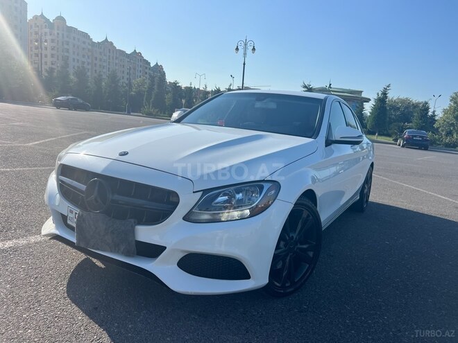 Mercedes C 300 2015, 146,000 km - 3.0 л - Sumqayıt