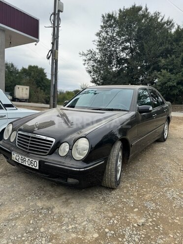 Mercedes E 200 2001, 215,000 km - 2.0 л - Lənkəran