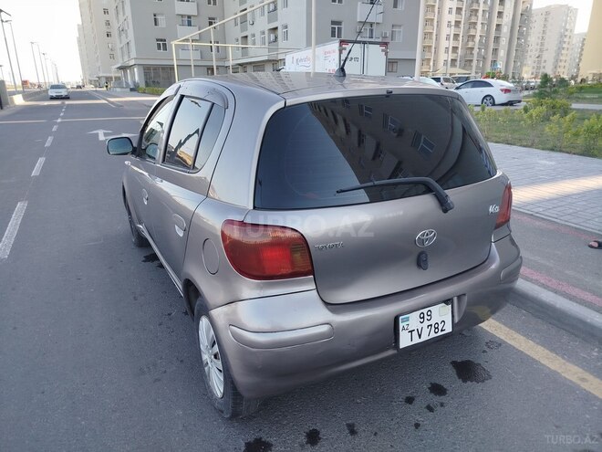 Toyota Vitz 2004, 282,931 km - 1.0 l - Bakı