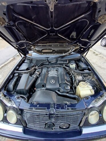 Mercedes E 240 1997, 355,000 km - 2.4 l - Sumqayıt