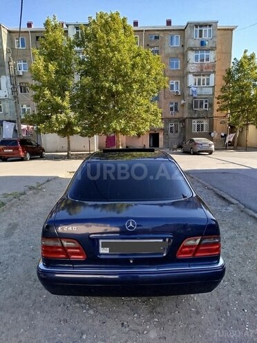 Mercedes E 240 1997, 355,000 km - 2.4 l - Sumqayıt