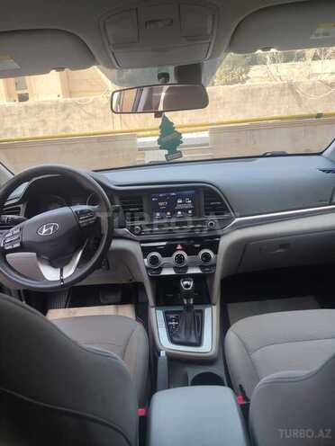 Hyundai Elantra 2019, 83,900 km - 2.0 l - Bakı