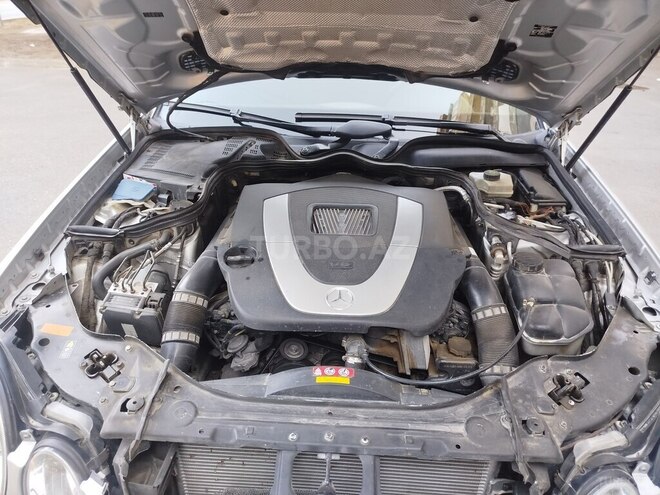 Mercedes E 300 2006, 320,000 km - 3.0 l - Bakı