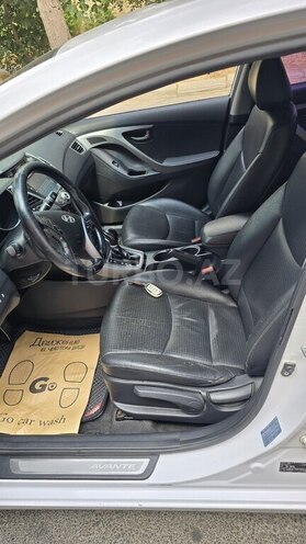 Hyundai Avante 2013, 131,000 km - 1.6 l - Bakı