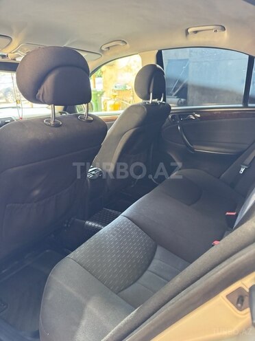 Mercedes C 240 2004, 387,000 km - 2.6 l - Bakı