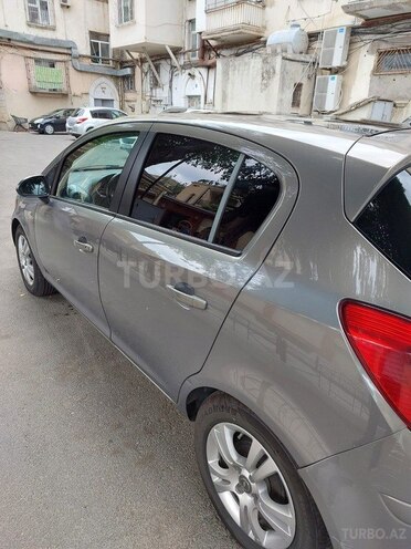 Opel Corsa 2011, 210,000 km - 1.4 л - Bakı