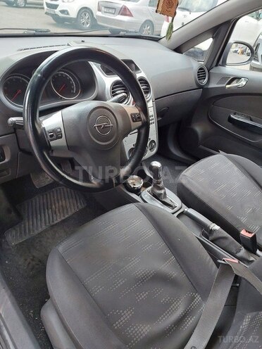 Opel Corsa 2011, 210,000 km - 1.4 л - Bakı