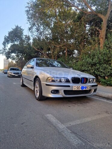 BMW 525 2003, 298,000 km - 2.5 l - Bakı