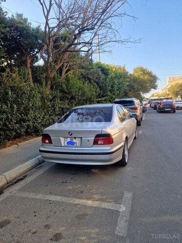 BMW 525 2003, 298,000 km - 2.5 l - Bakı