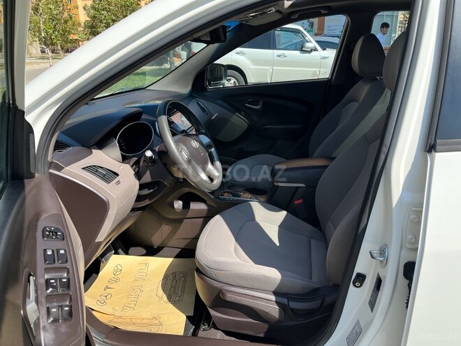 Hyundai ix35 2011, 98,000 km - 2.0 l - Bakı