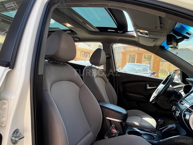 Hyundai ix35 2011, 98,000 km - 2.0 l - Bakı