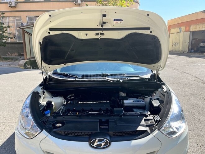 Hyundai ix35 2011, 98,000 km - 2.0 l - Bakı