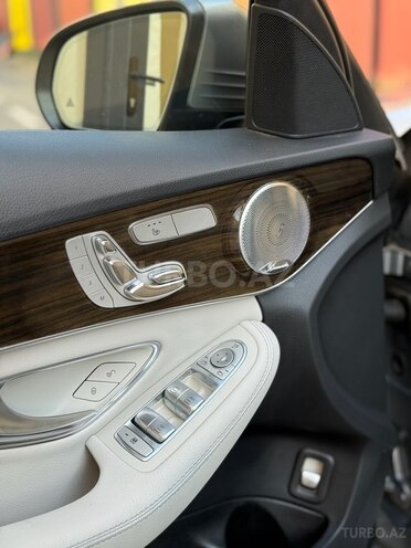 Mercedes C 300 2016, 129,500 km - 2.0 л - Bakı