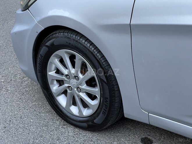 Hyundai Accent 2011, 240,000 km - 1.6 l - Bakı