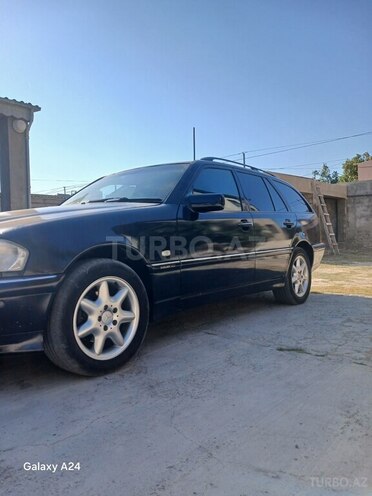 Mercedes C 220 2000, 390,000 km - 2.2 l - Bakı