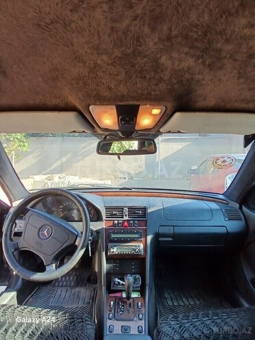 Mercedes C 220 2000, 390,000 km - 2.2 l - Bakı