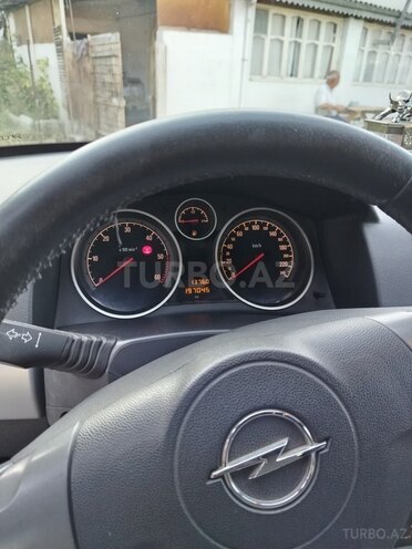 Opel Astra 2006, 197,045 km - 1.3 l - Bakı