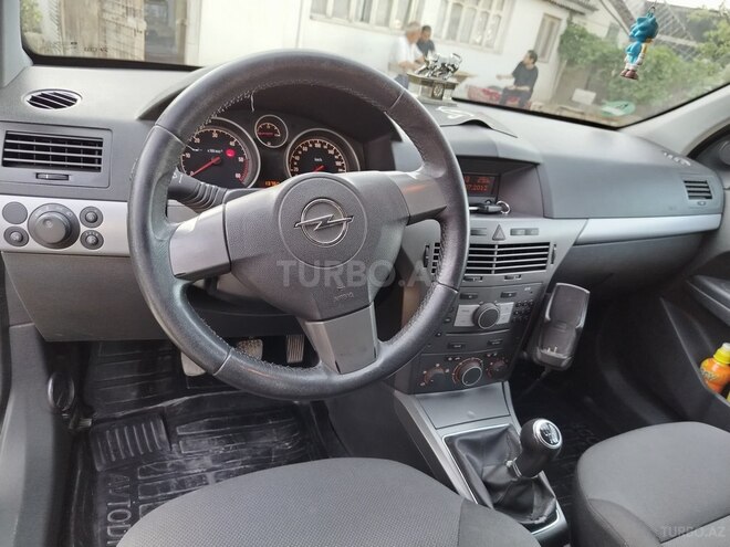 Opel Astra 2006, 197,045 km - 1.3 l - Bakı