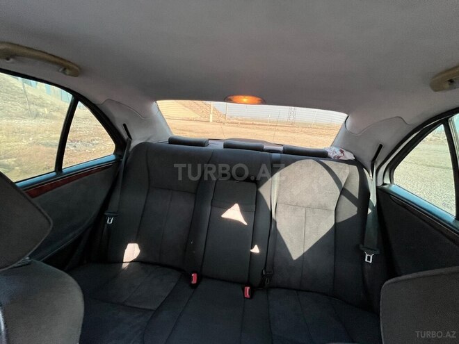 Mercedes E 220 1999, 180,000 km - 2.2 l - Gəncə