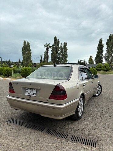 Mercedes C 230 1999, 284,597 km - 2.3 л - Lənkəran