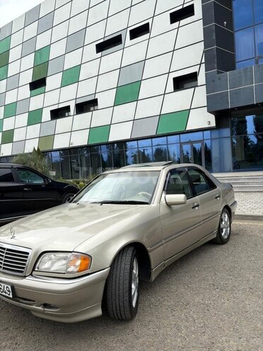 Mercedes C 230 1999, 284,597 km - 2.3 л - Lənkəran