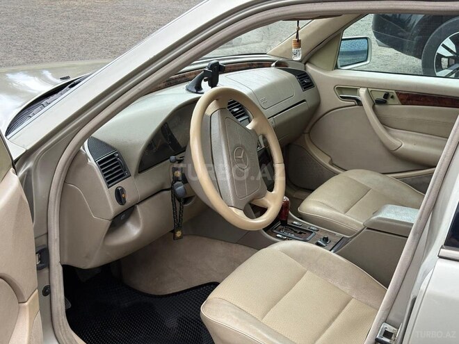 Mercedes C 230 1999, 284,597 km - 2.3 л - Lənkəran