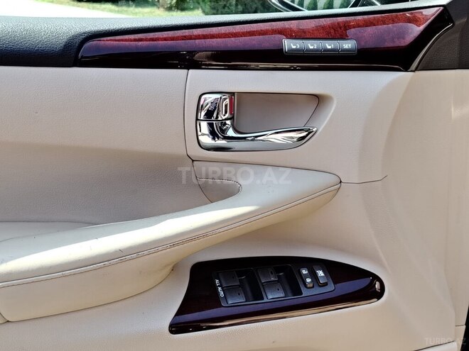 Lexus LX 570 2012, 140,000 km - 5.7 l - Gəncə