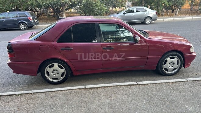 Mercedes C 200 1997, 450,000 km - 2.0 l - Bakı