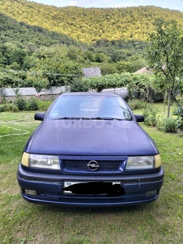 Opel Vectra 1994, 555,545 km - 2.0 l - Qax