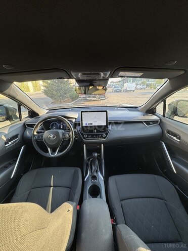 Toyota Corolla Cross 2023, 25,000 km - 2.0 l - Bakı