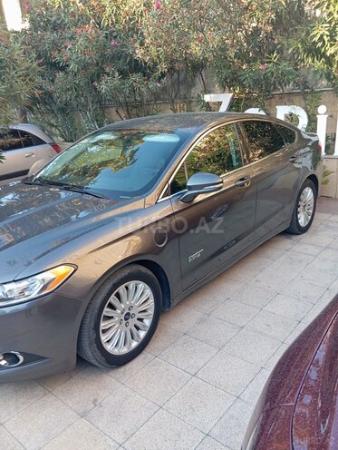 Ford Fusion (North America) 2015, 250,000 km - 2.0 l - Bakı