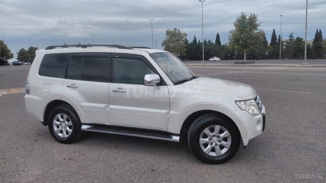 Mitsubishi Pajero 2011, 164,000 km - 3.5 л - Gəncə