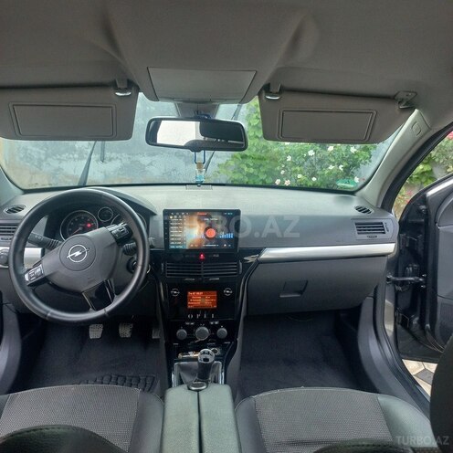 Opel Astra 2009, 252,000 km - 1.4 l - Bakı