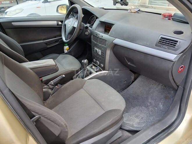 Opel Astra 2004, 206,000 km - 1.4 l - Bakı