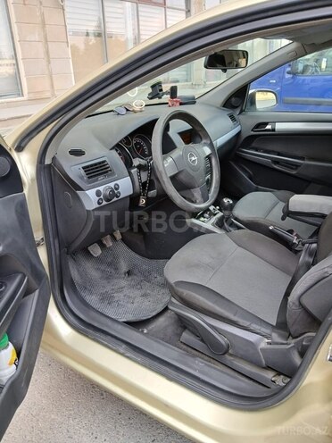 Opel Astra 2004, 206,000 km - 1.4 l - Bakı