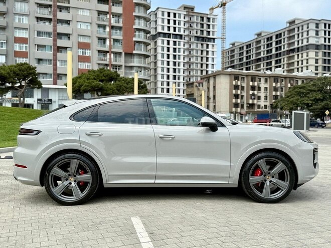 Porsche Cayenne Coupe 2023, 37,000 km - 3.0 l - Bakı
