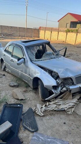 Mercedes C 240 1998, 320,000 km - 2.4 l - Sumqayıt